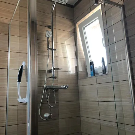 Pensionat Hvezda - Restaurace Docasne Uzavrena