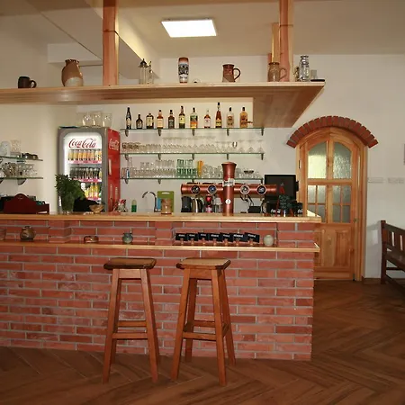 Restaurace - Hvezda Gæstehus *