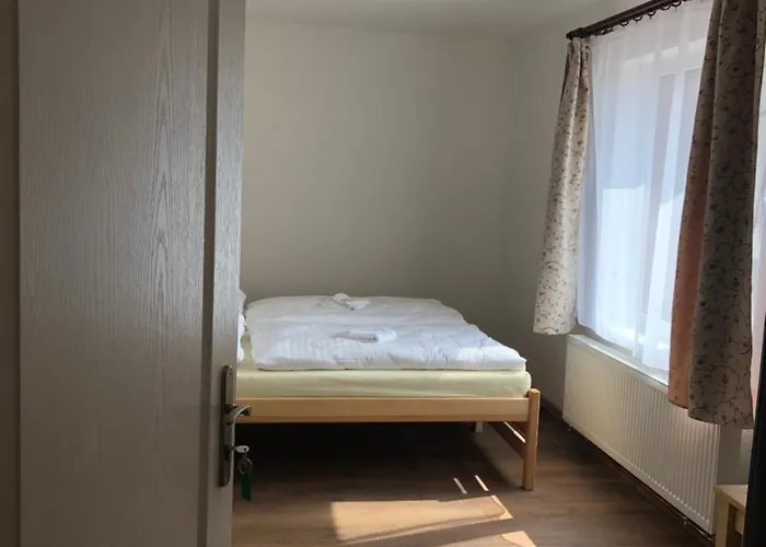 Pensionat Hvezda - Restaurace Docasne Uzavrena *