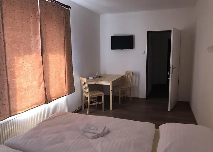 Pensionat Hvezda - Restaurace Docasne Uzavrena *