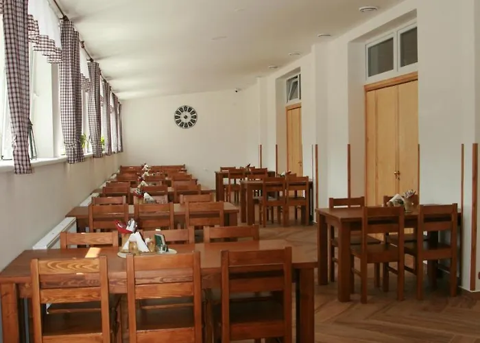 Hvezda - Restaurace Docasne Uzavrena *
