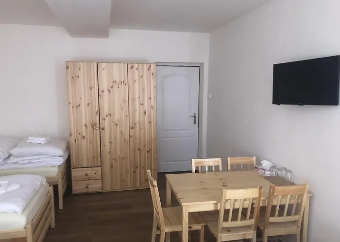 Hvezda - Restaurace Docasne Uzavrena Rumburk